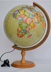 Globus 320 polityczny podświetlany drewniana niska stopka (w kartonie)